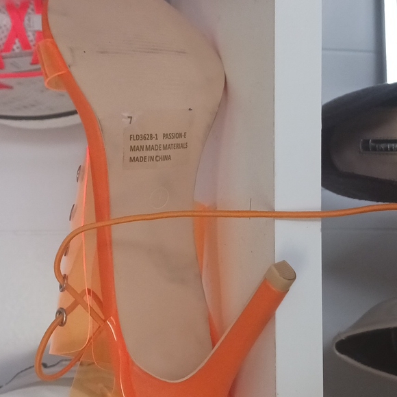 Unique orange see thru - Picture 4 of 4